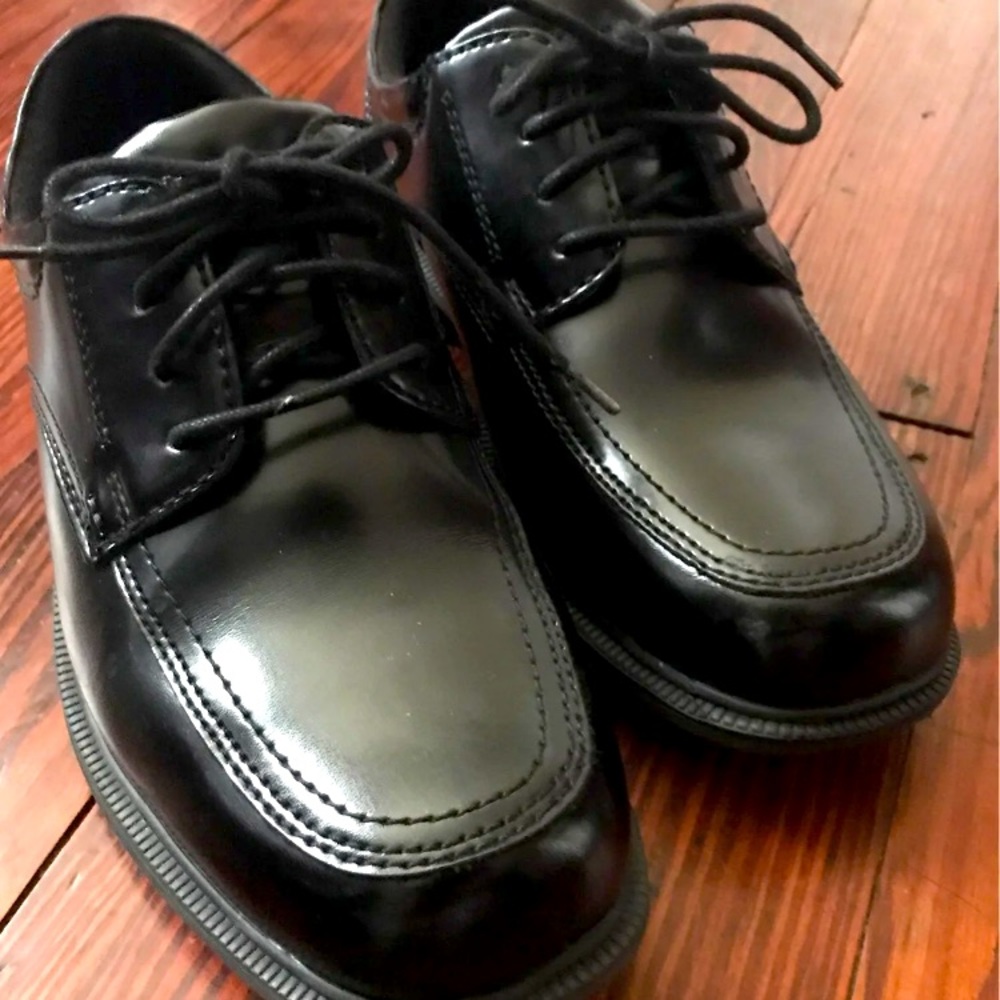 Mens Dress Shoes / Uniform Shoes Size 7.5W.